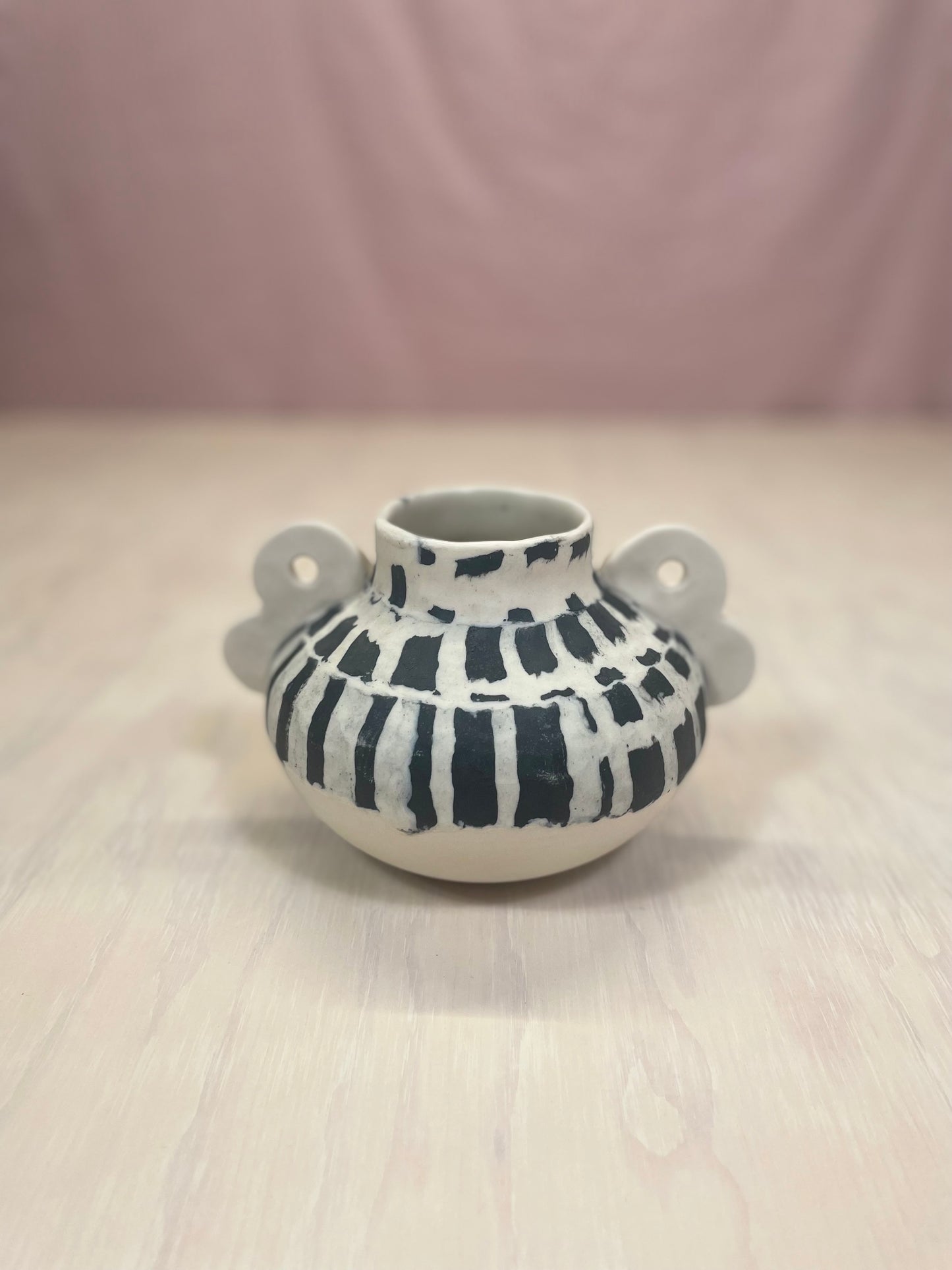 monochrome vase 4